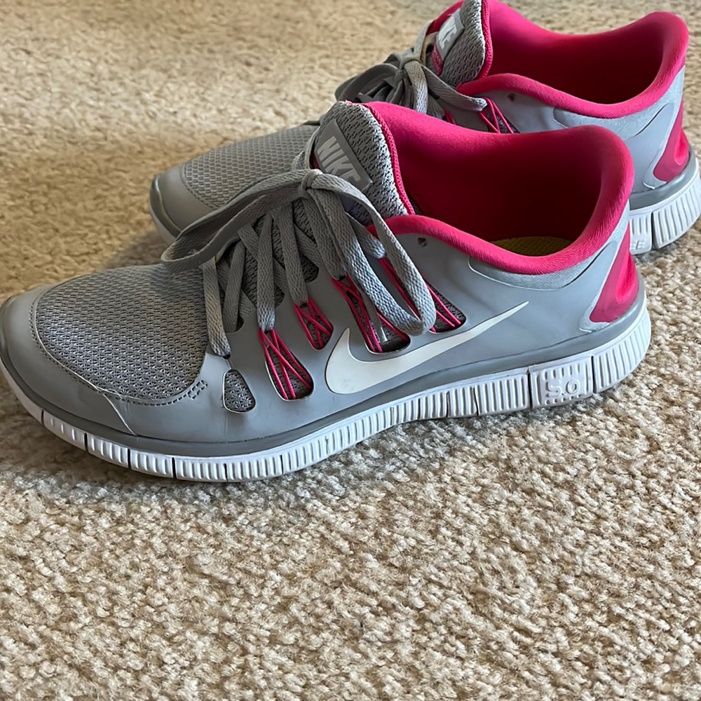 Nike free 5.0 running shoe